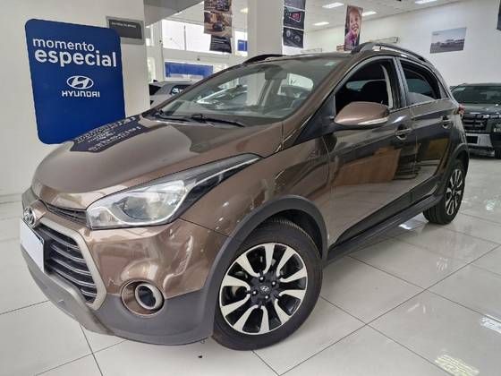 HYUNDAI HB20X 1.6 16V STYLE FLEX 4P AUTOMÁTICO HYUNDAI HB20X 1.6 16V STYLE FLEX 4P AUTOMÁTICO